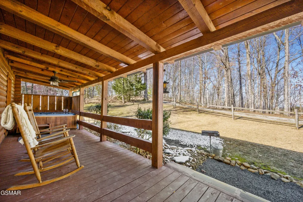 3255 Cove Creek Way Sevierville, TN 37862