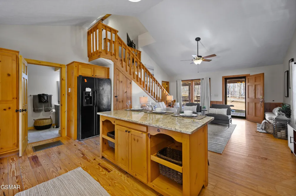 3255 Cove Creek Way Sevierville, TN 37862