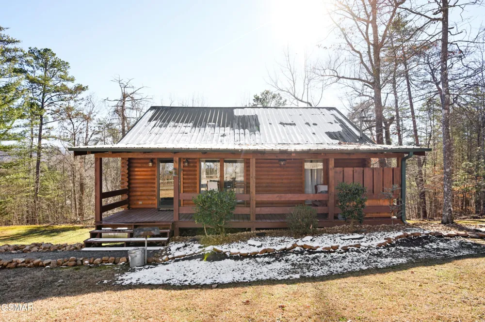 3255 Cove Creek Way Sevierville, TN 37862