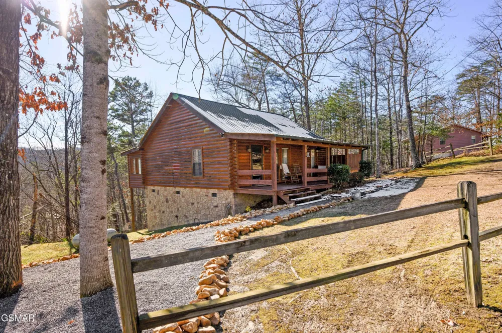 3255 Cove Creek Way Sevierville, TN 37862