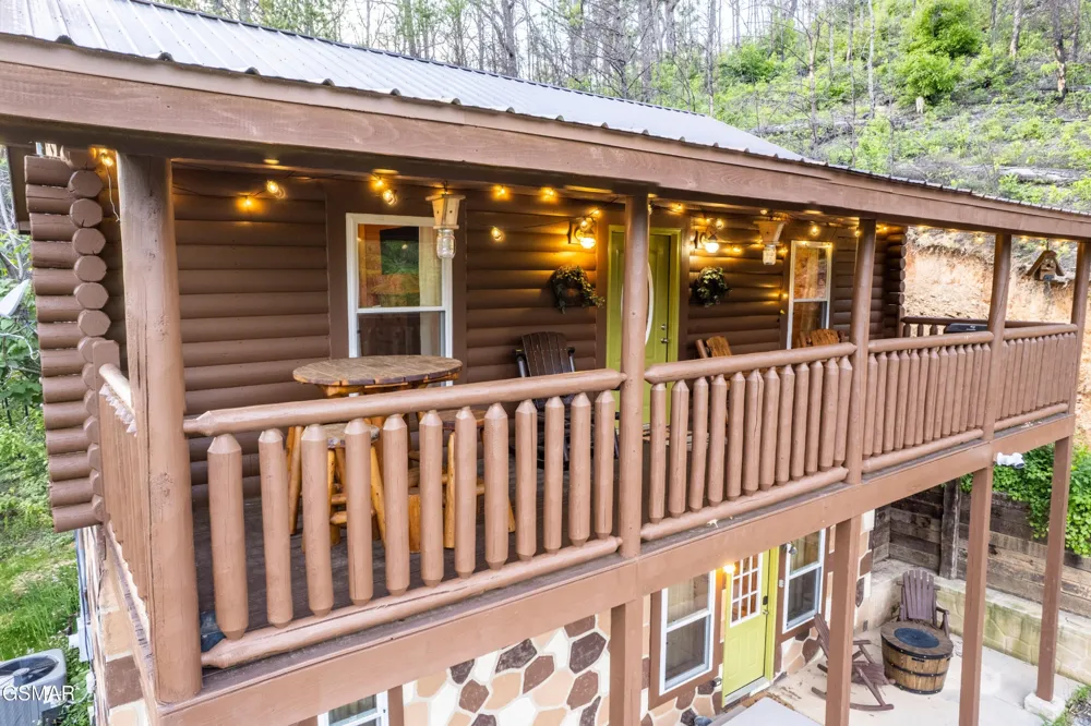 2213 Headrick Lead Sevierville, TN 37862
