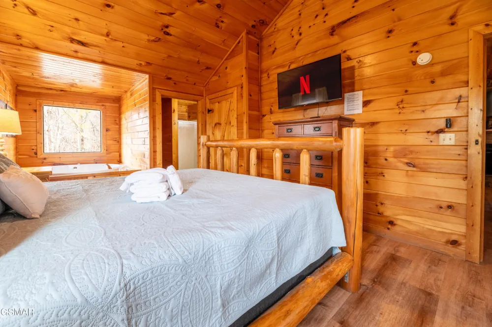 2213 Headrick Lead Sevierville, TN 37862