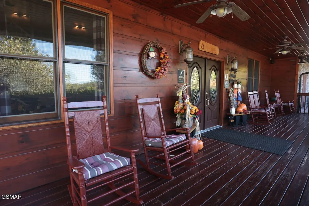 2149 Seaton Springs Road Sevierville, TN 37862