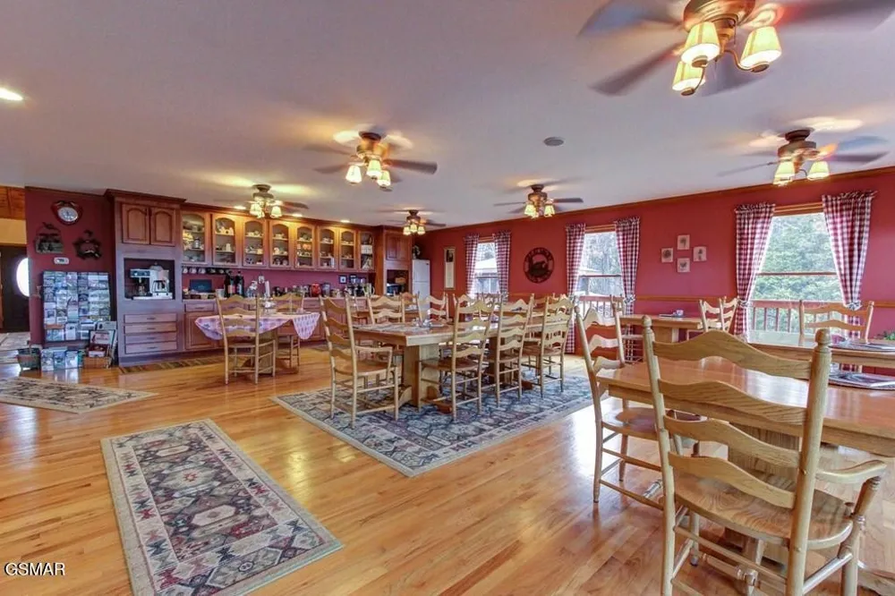 2149 Seaton Springs Road Sevierville, TN 37862