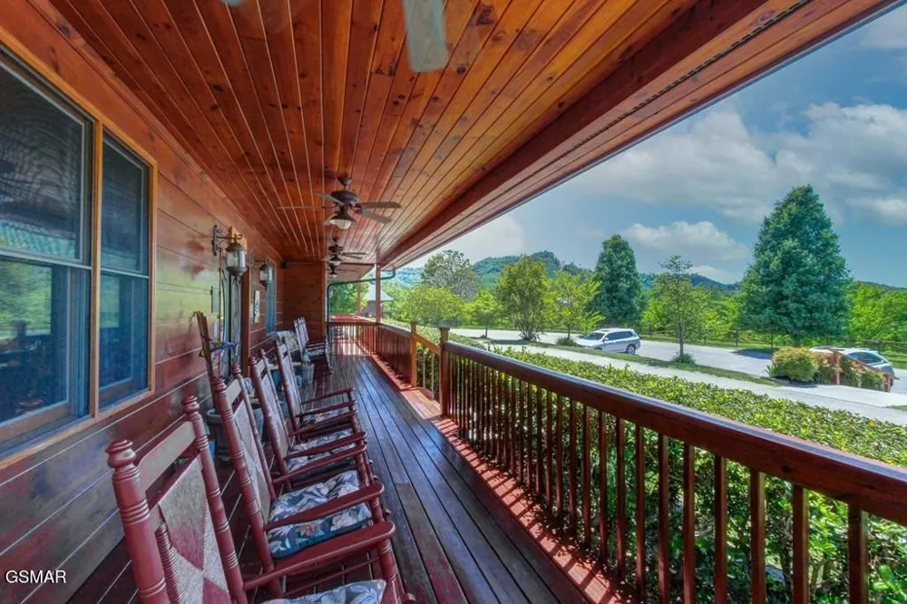 2149 Seaton Springs Road Sevierville, TN 37862