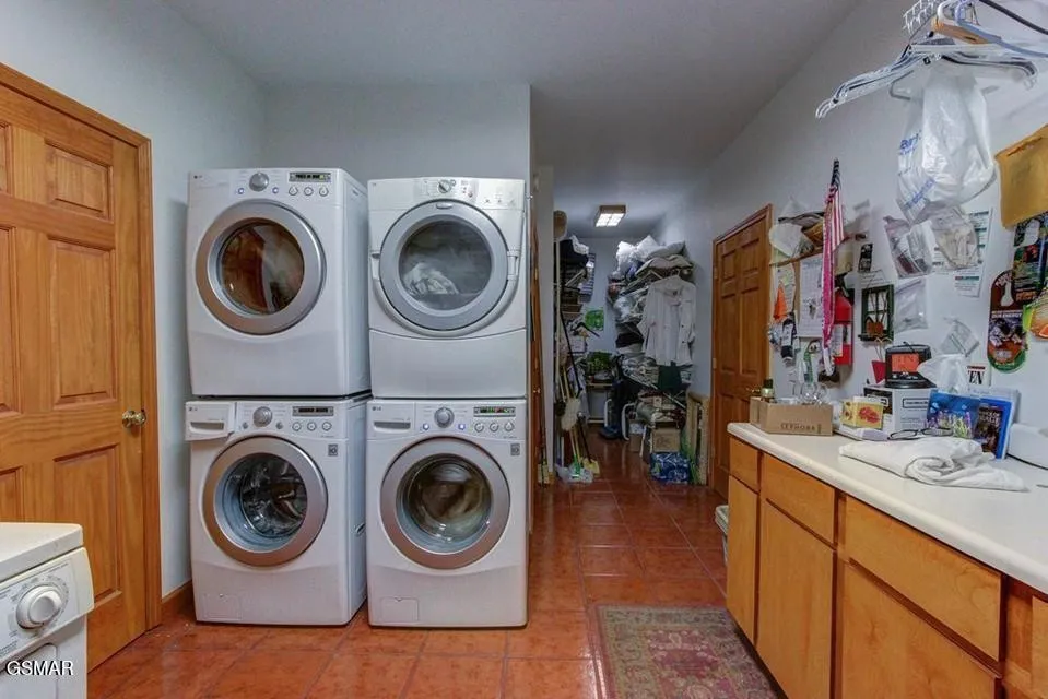 2149 Seaton Springs Road Sevierville, TN 37862
