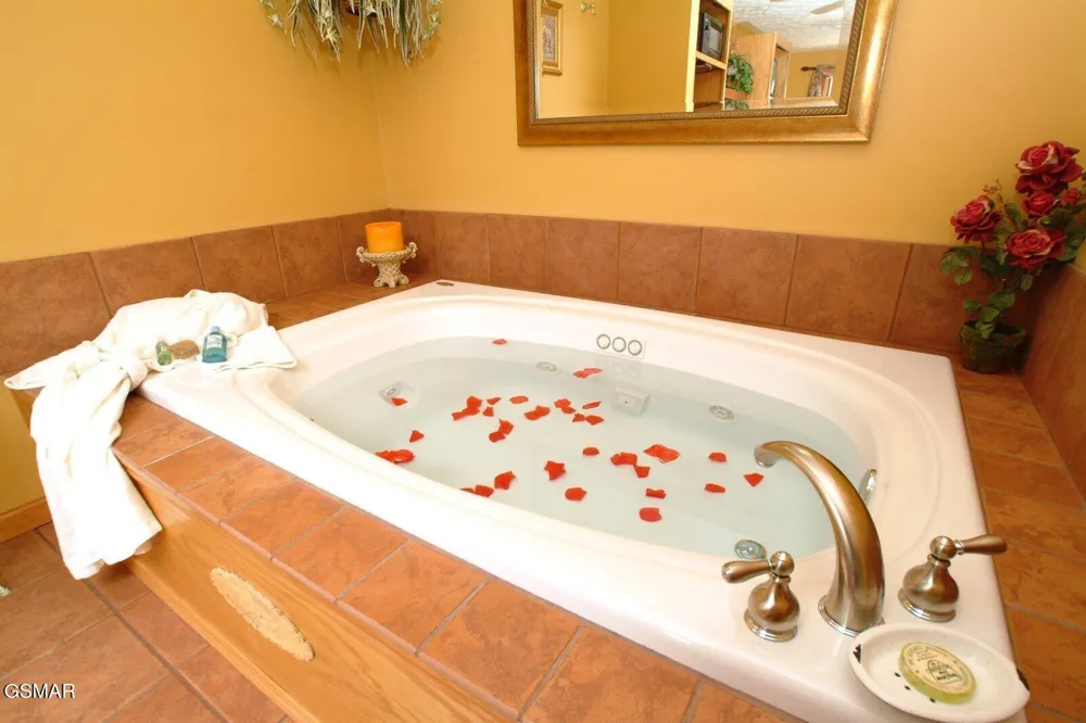 2149 Seaton Springs Road Sevierville, TN 37862