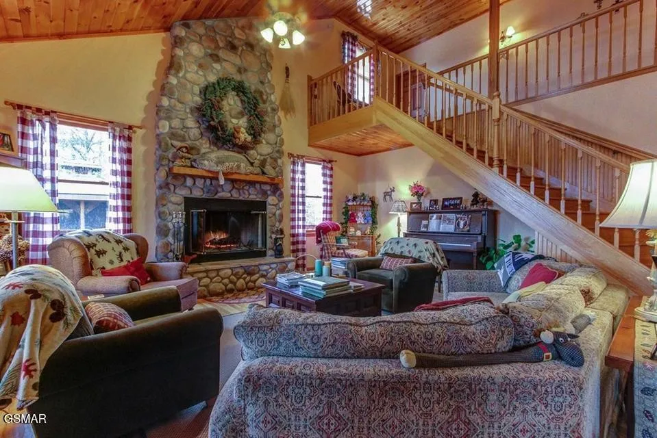 2149 Seaton Springs Road Sevierville, TN 37862