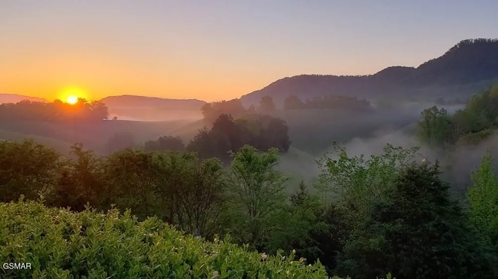 2149 Seaton Springs Road Sevierville, TN 37862
