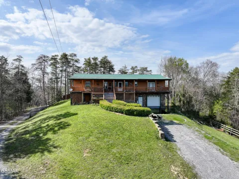 2440 Levee Way