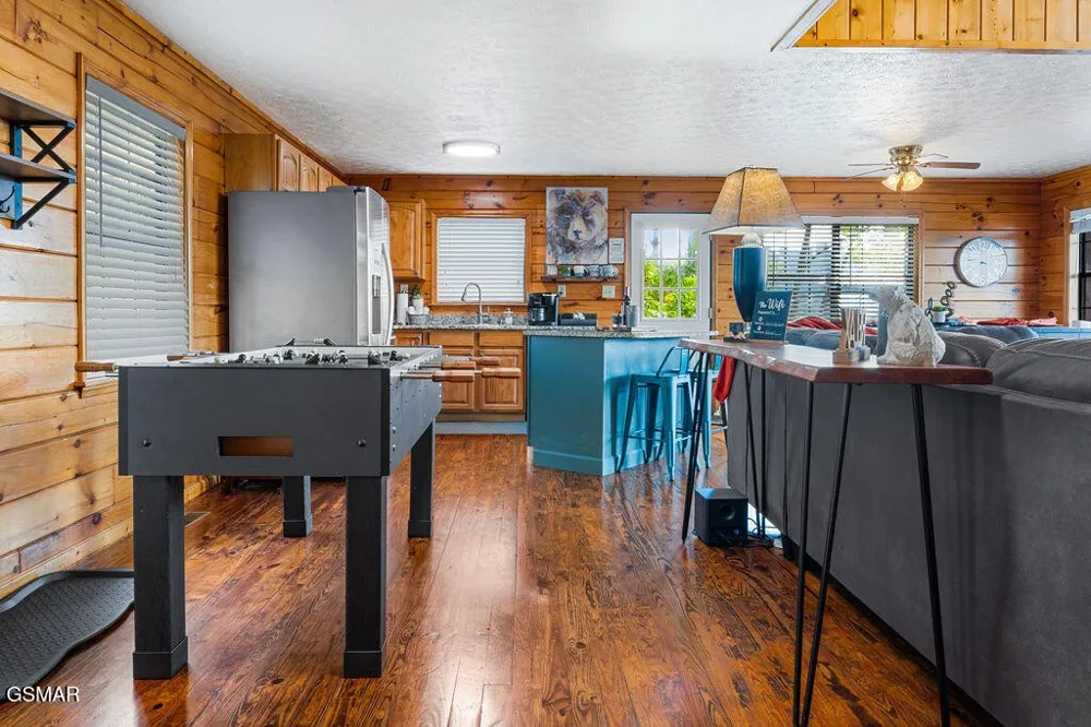 1582 Bears Den Way Sevierville, TN 37862