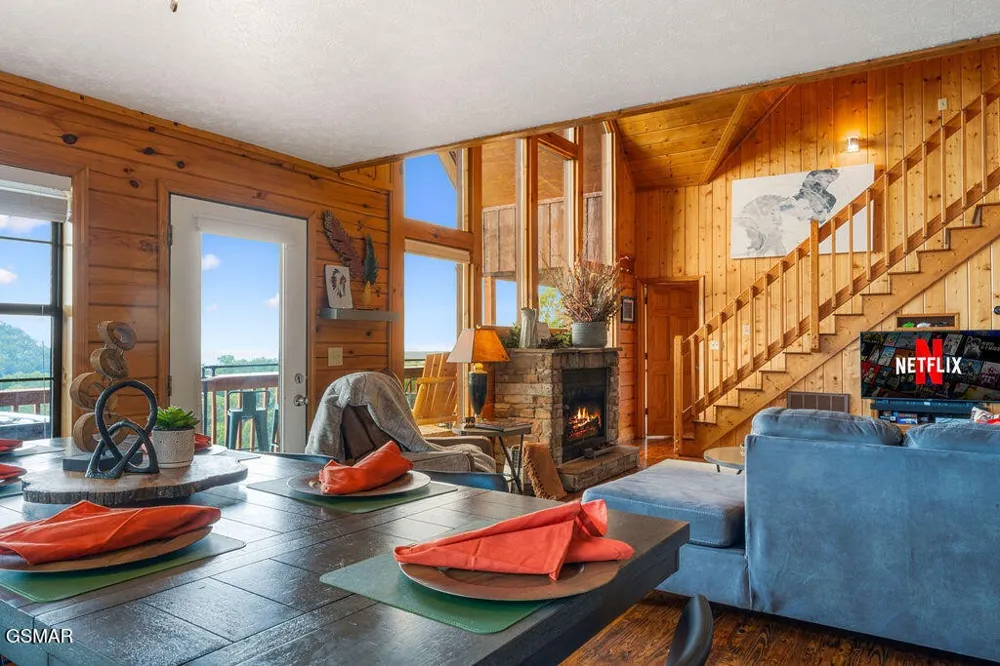 1582 Bears Den Way Sevierville, TN 37862