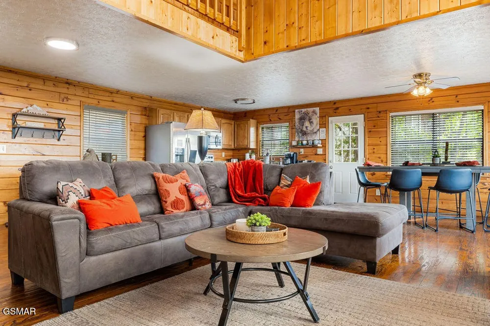 1582 Bears Den Way Sevierville, TN 37862