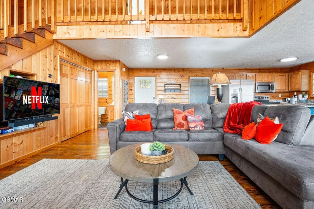 1582 Bears Den Way Sevierville, TN 37862