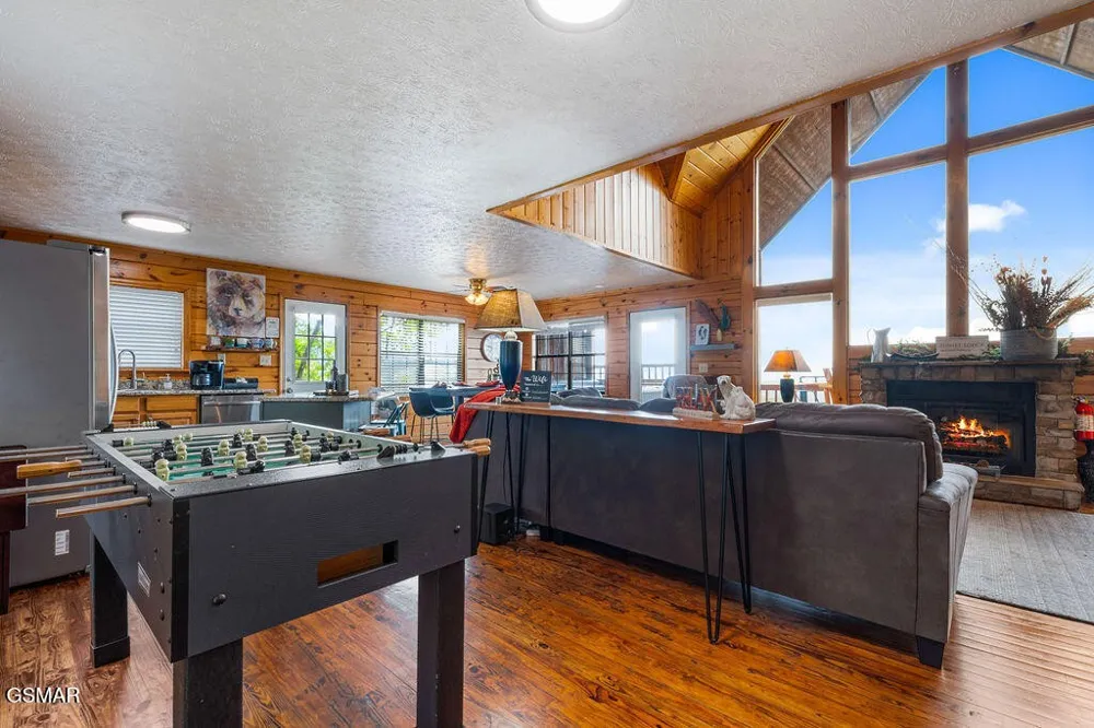 1582 Bears Den Way Sevierville, TN 37862