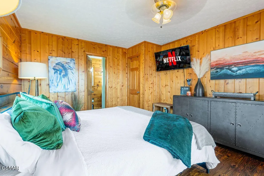 1582 Bears Den Way Sevierville, TN 37862
