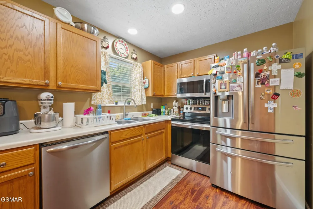 1717 Meadow Ridge Circle Sevierville, TN 37862