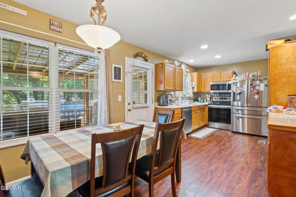 1717 Meadow Ridge Circle Sevierville, TN 37862