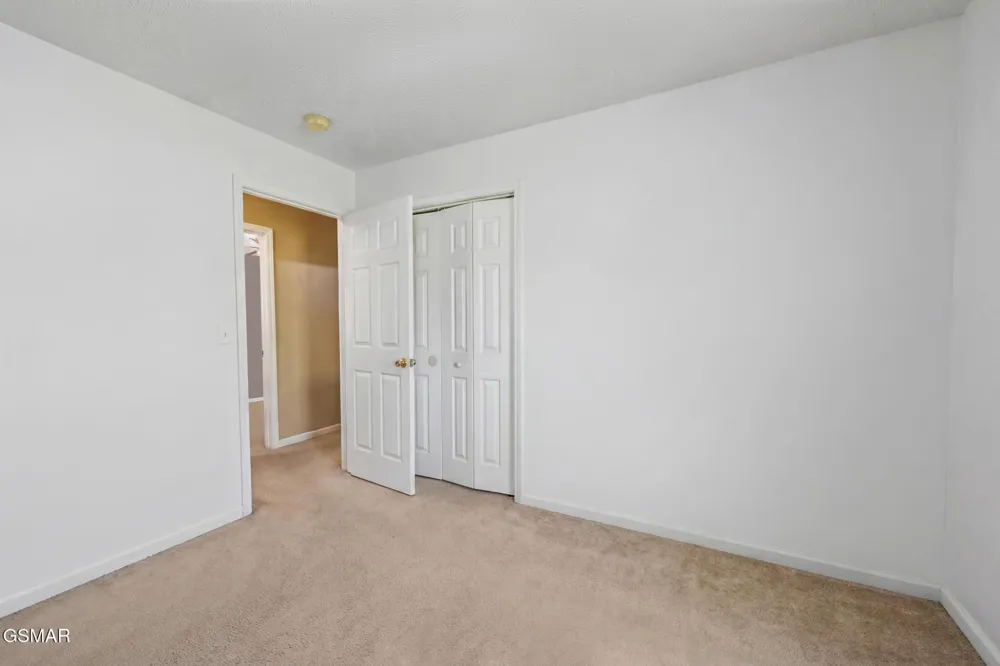 1717 Meadow Ridge Circle Sevierville, TN 37862