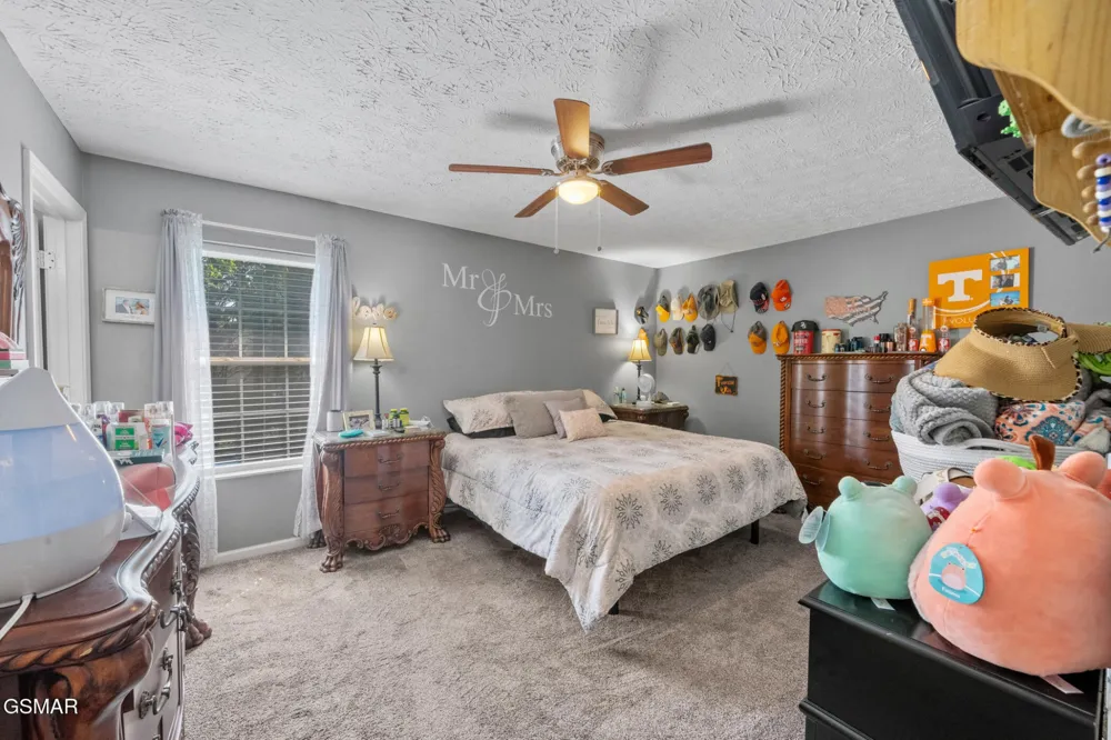 1717 Meadow Ridge Circle Sevierville, TN 37862