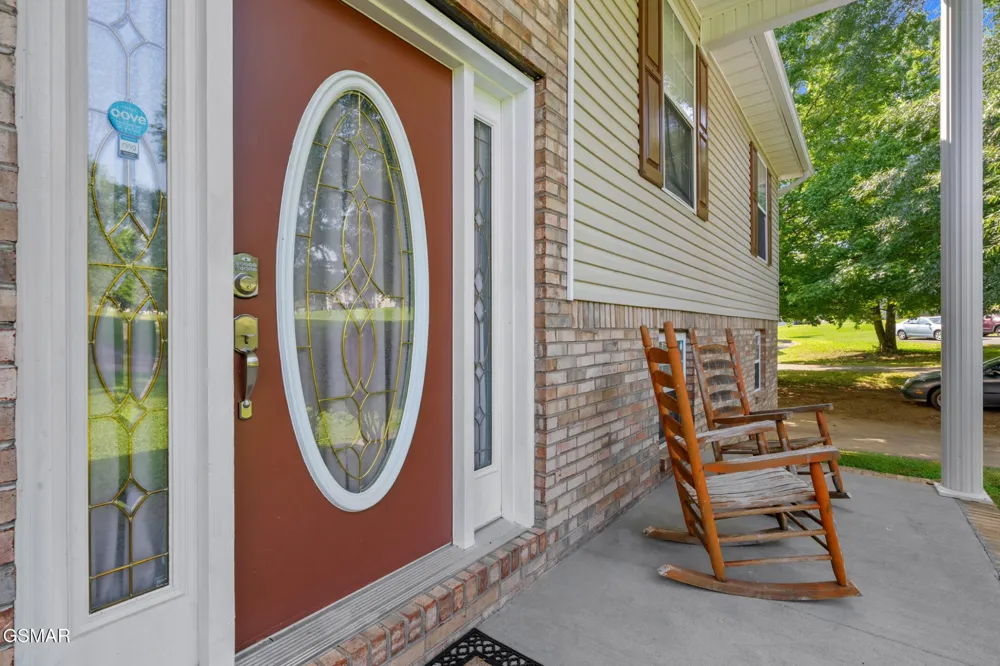 1717 Meadow Ridge Circle Sevierville, TN 37862