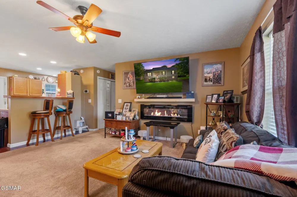 1717 Meadow Ridge Circle Sevierville, TN 37862
