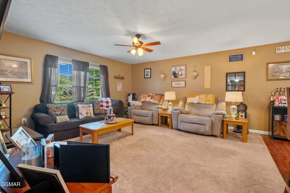 1717 Meadow Ridge Circle Sevierville, TN 37862