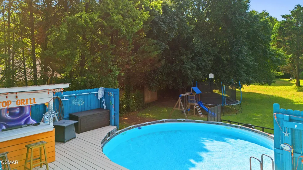 1717 Meadow Ridge Circle Sevierville, TN 37862