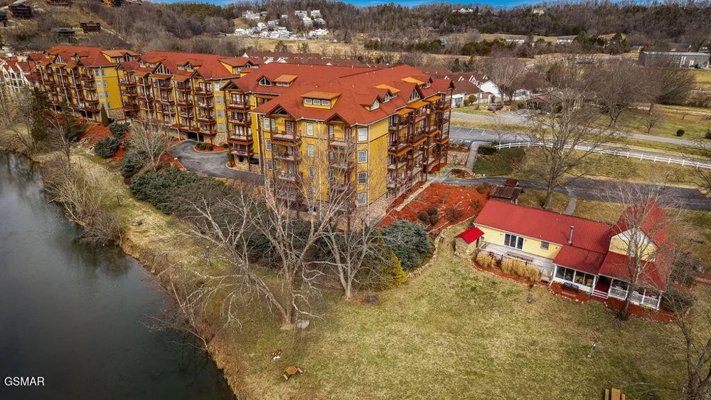 527 Orchard Valley Way Pigeon Forge, TN 37862