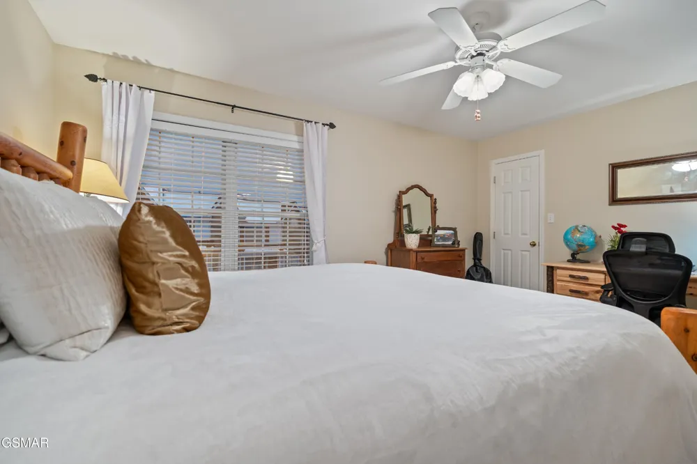 527 Orchard Valley Way Pigeon Forge, TN 37862