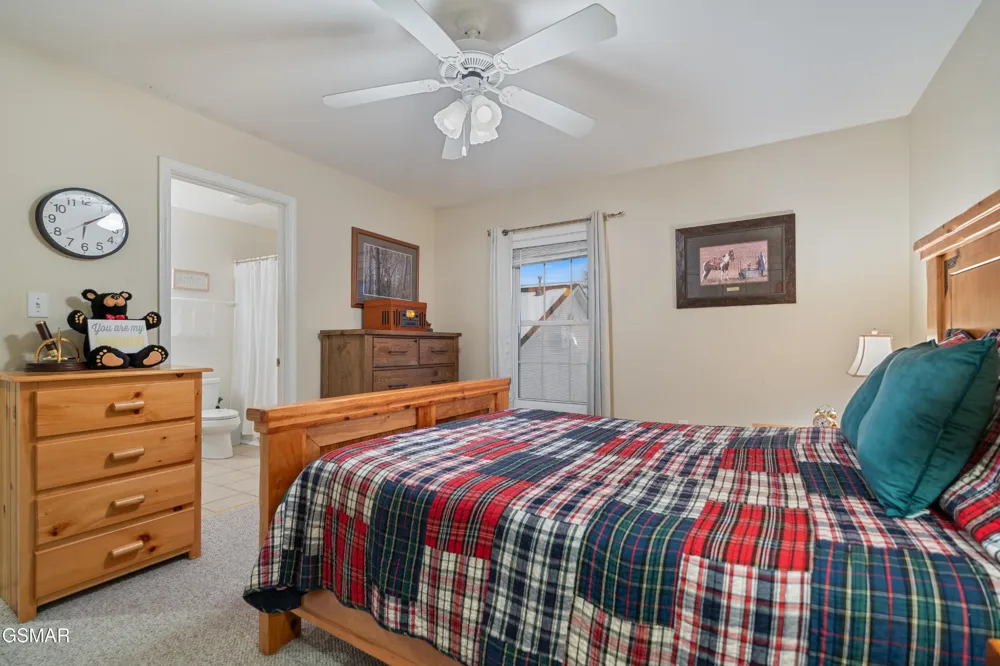 527 Orchard Valley Way Pigeon Forge, TN 37862