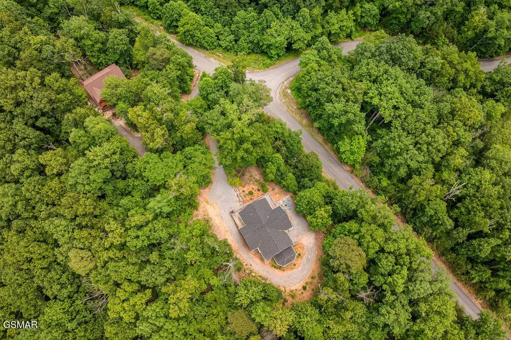 5042 Settlers View Lane Sevierville, TN 37862