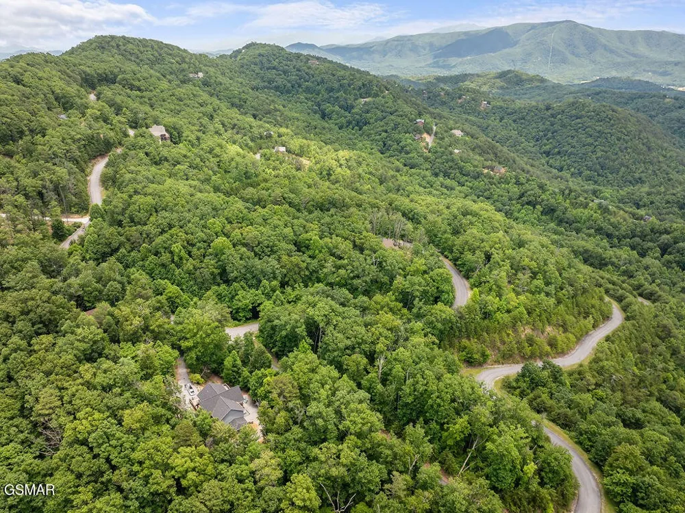 5042 Settlers View Lane Sevierville, TN 37862