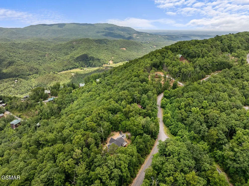 5042 Settlers View Lane Sevierville, TN 37862