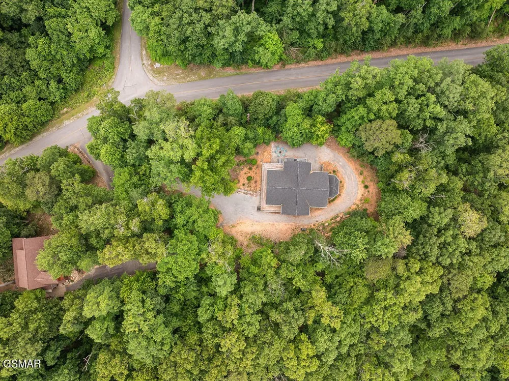 5042 Settlers View Lane Sevierville, TN 37862