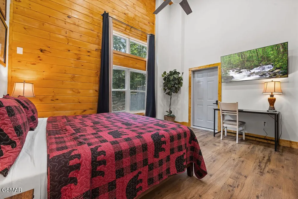 5042 Settlers View Lane Sevierville, TN 37862