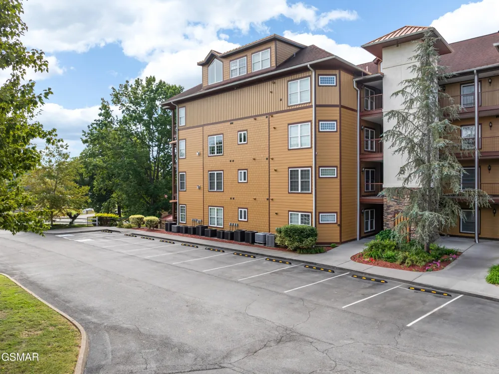 527 River Place Way #516 Sevierville, TN 37862