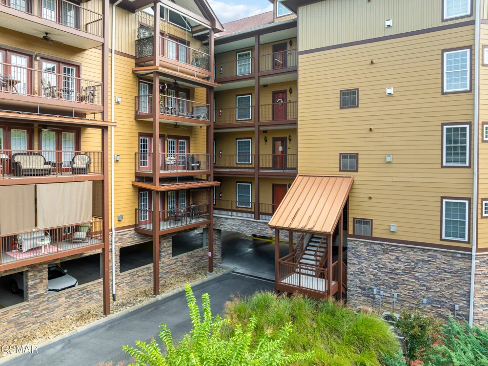 527 River Place Way #516 Sevierville, TN 37862