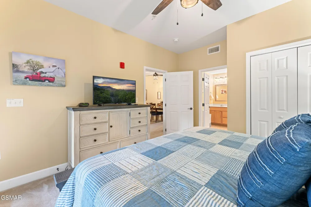 527 River Place Way #516 Sevierville, TN 37862
