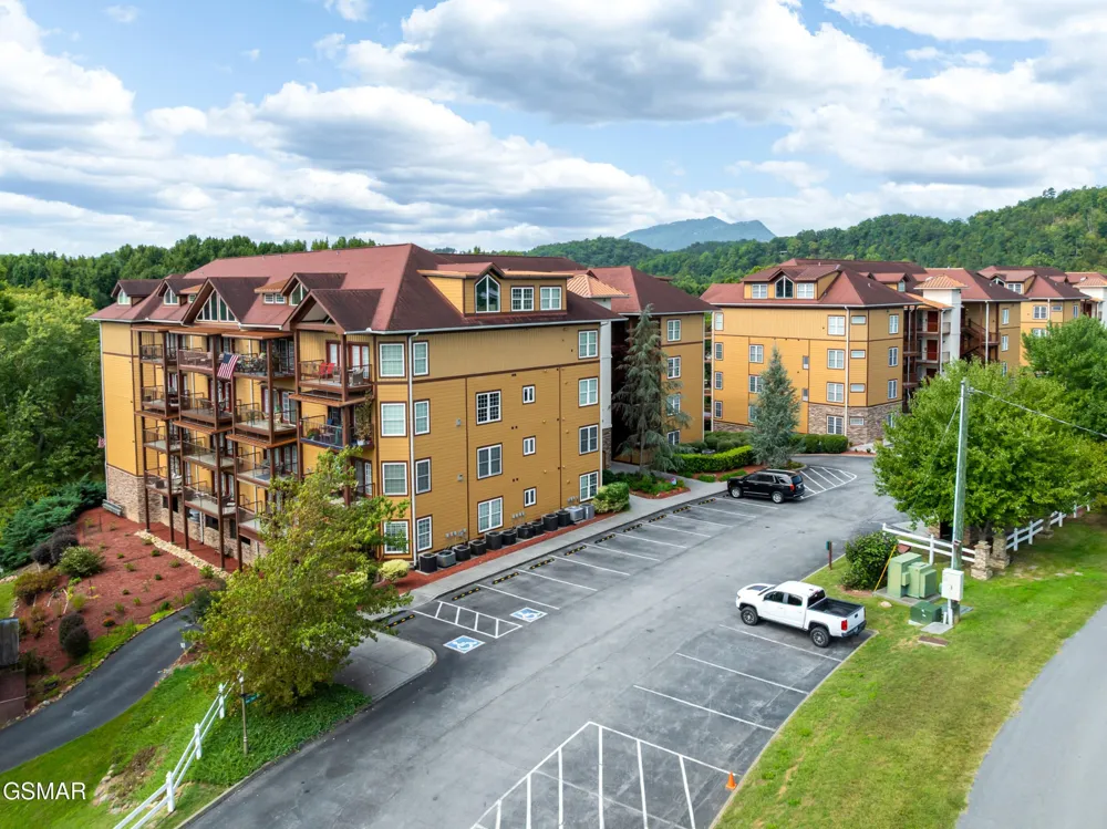 527 River Place Way #516 Sevierville, TN 37862