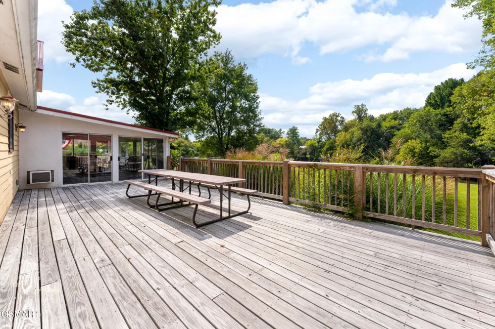 527 River Place Way #516 Sevierville, TN 37862