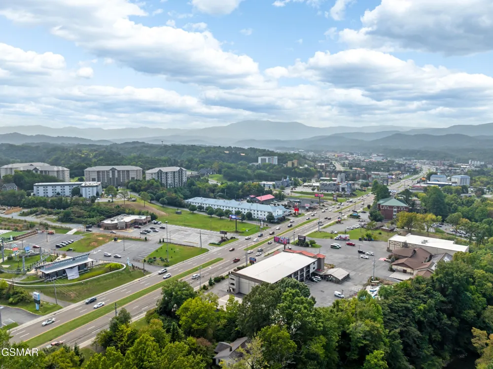 527 River Place Way #516 Sevierville, TN 37862