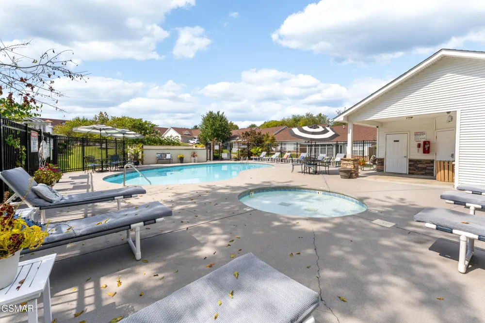 527 River Place Way #516 Sevierville, TN 37862
