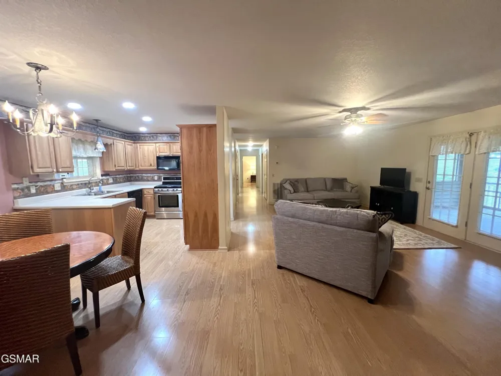 3661 Boxwood Lane Sevierville, TN 37862