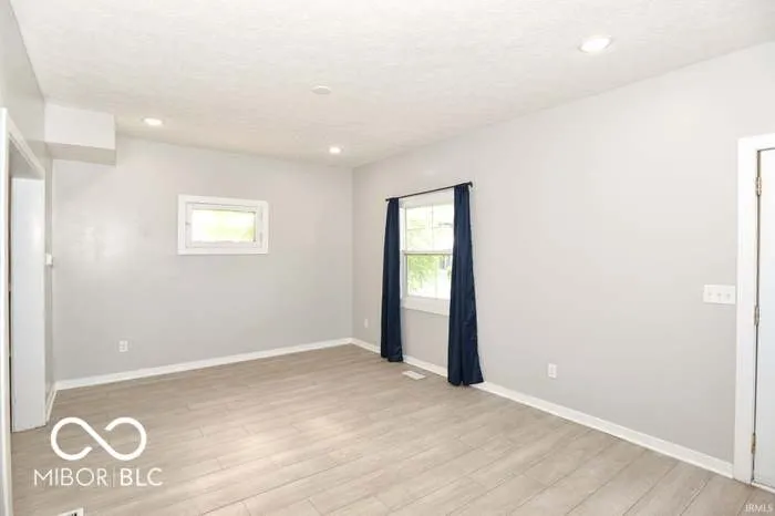 4110 E 10th Street Indianapolis, IN 46201