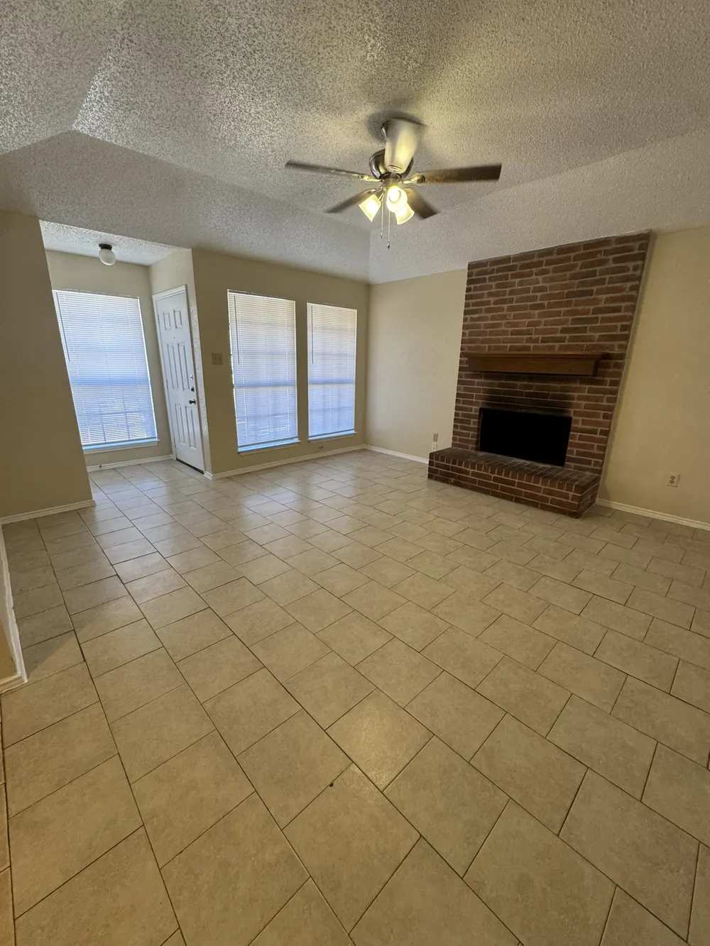 4512 Mizzenmast Court Fort Worth, TX 76135