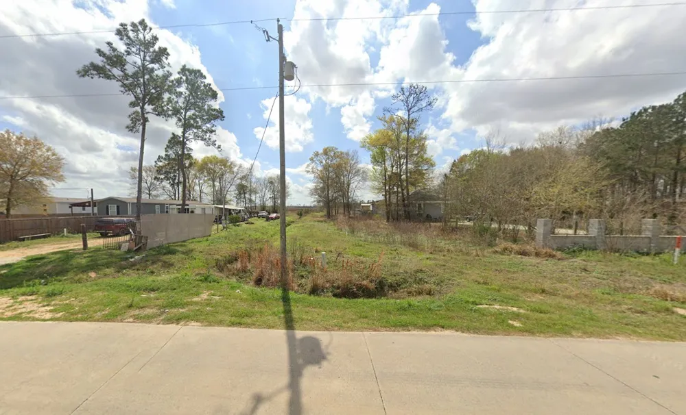 1688 County Road 3405 Cleveland, TX 77327