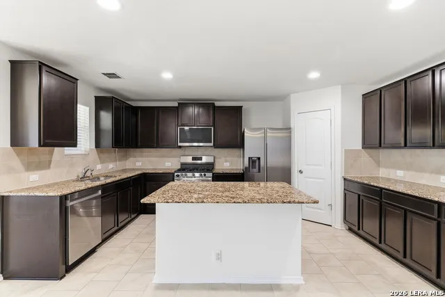 15243 Cinnamon Teal San Antonio, TX 78253
