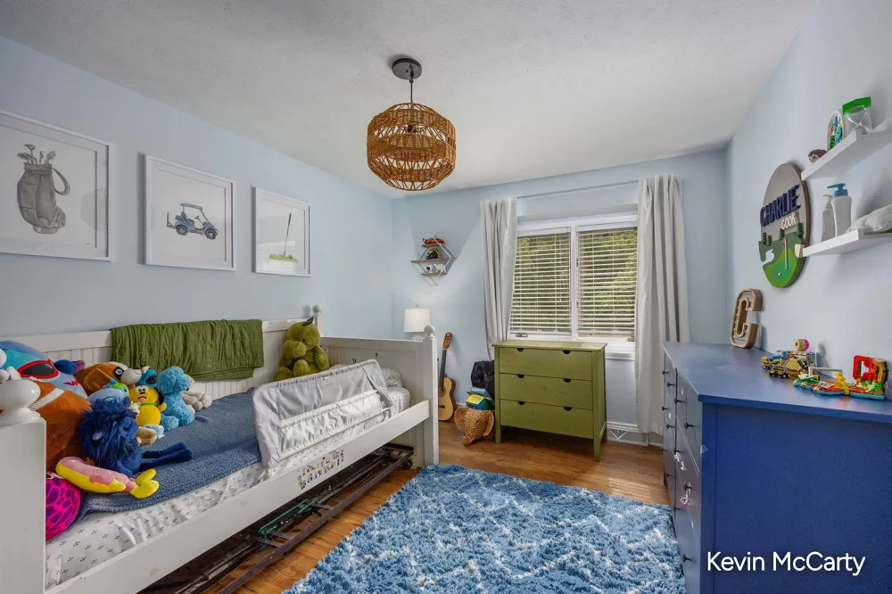 2507 Ridgecroft Avenue SE Grand Rapids, MI 49546