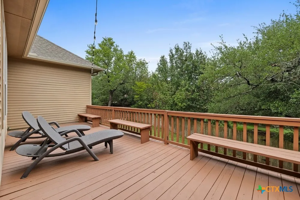 2402 Twin Ridge Court Belton, TX 76513